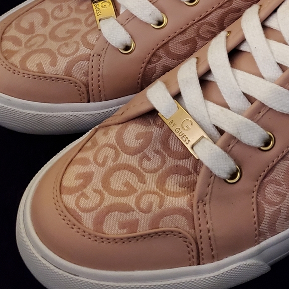 G BY GUESS EMBELLISHED SNEAKERS - Picture 3 of 8